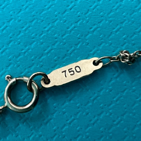 🔴Authentic VINTAGE  18K GOLD TIFFANY & CO Bow Pendent Necklace🔴 - Picture 7 of 13